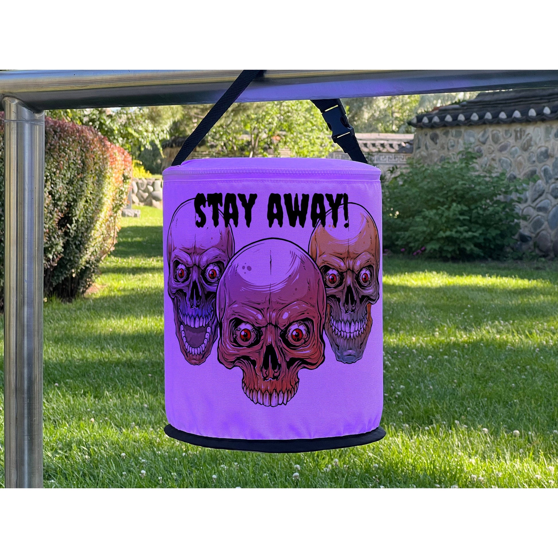 Three Skulls Color Changing LED Halloween Decoration